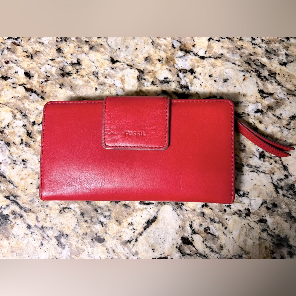 Fossil Wallet - image 1